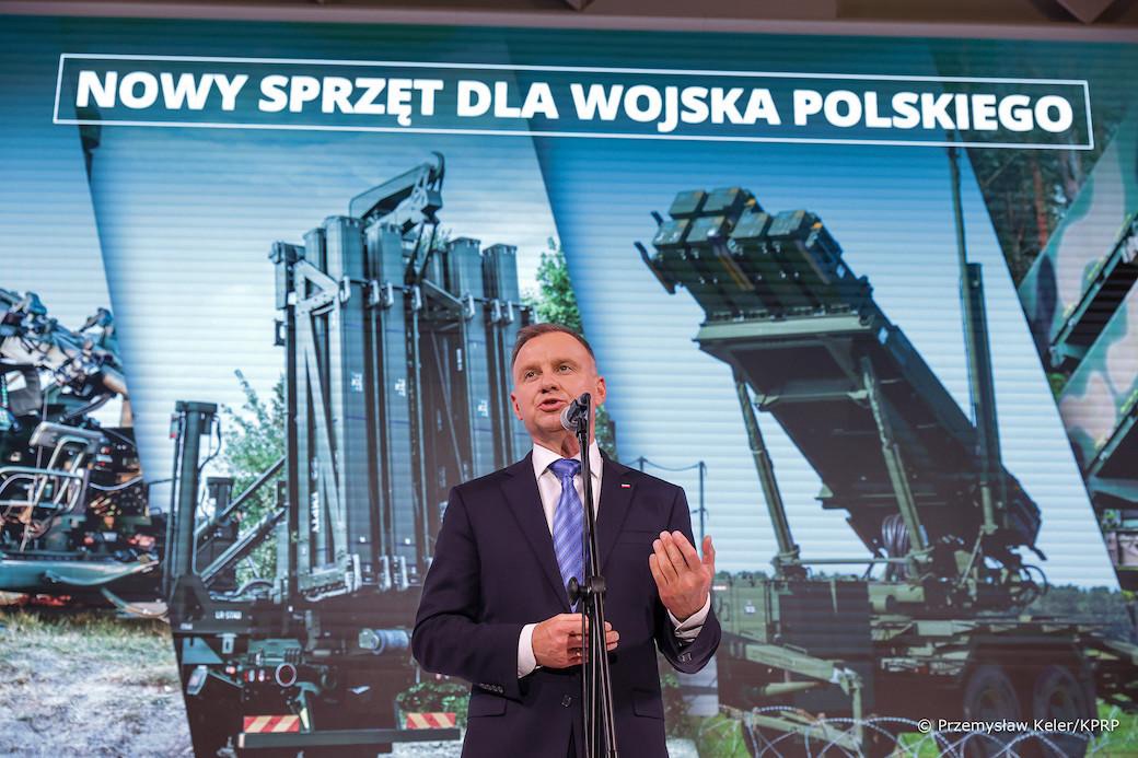 Polsk offisielt taler om nytt militært utstyr